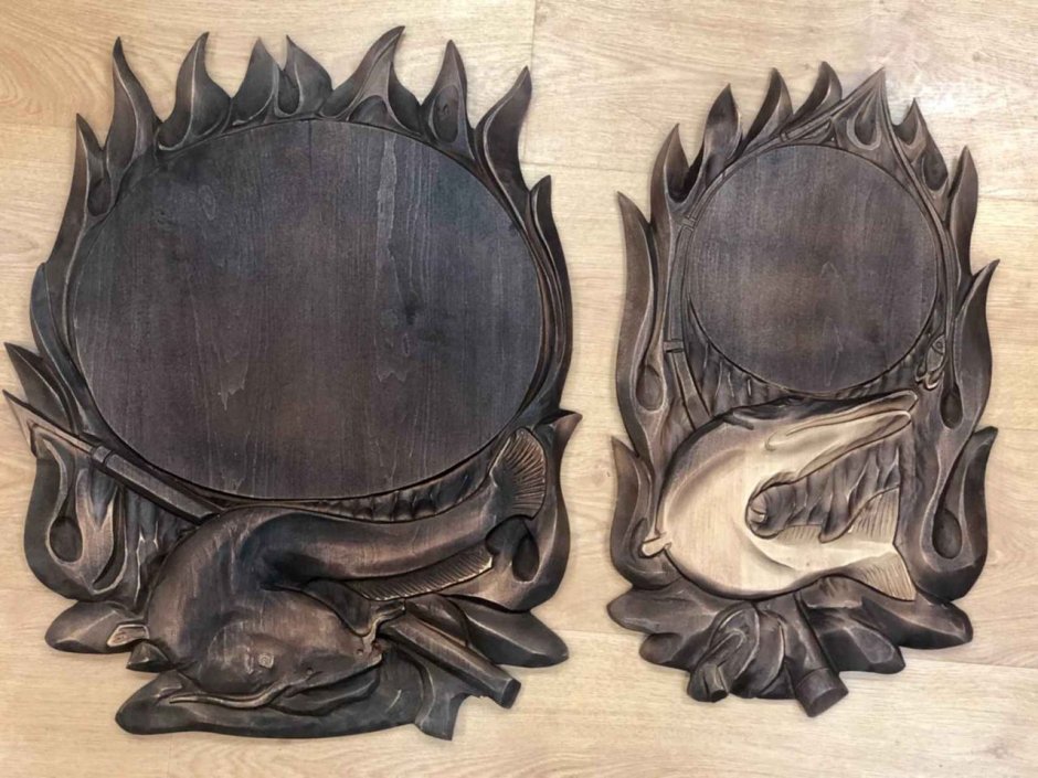 Рога косули на медальоне