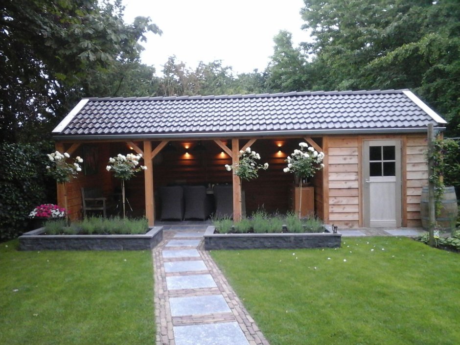 Хозблок с беседкой под одной крышей