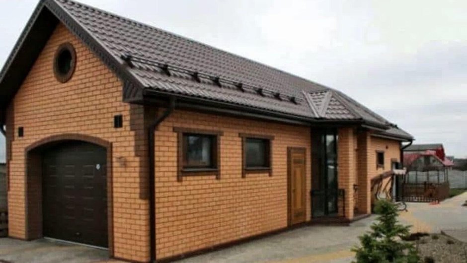 Гараж из кирпича