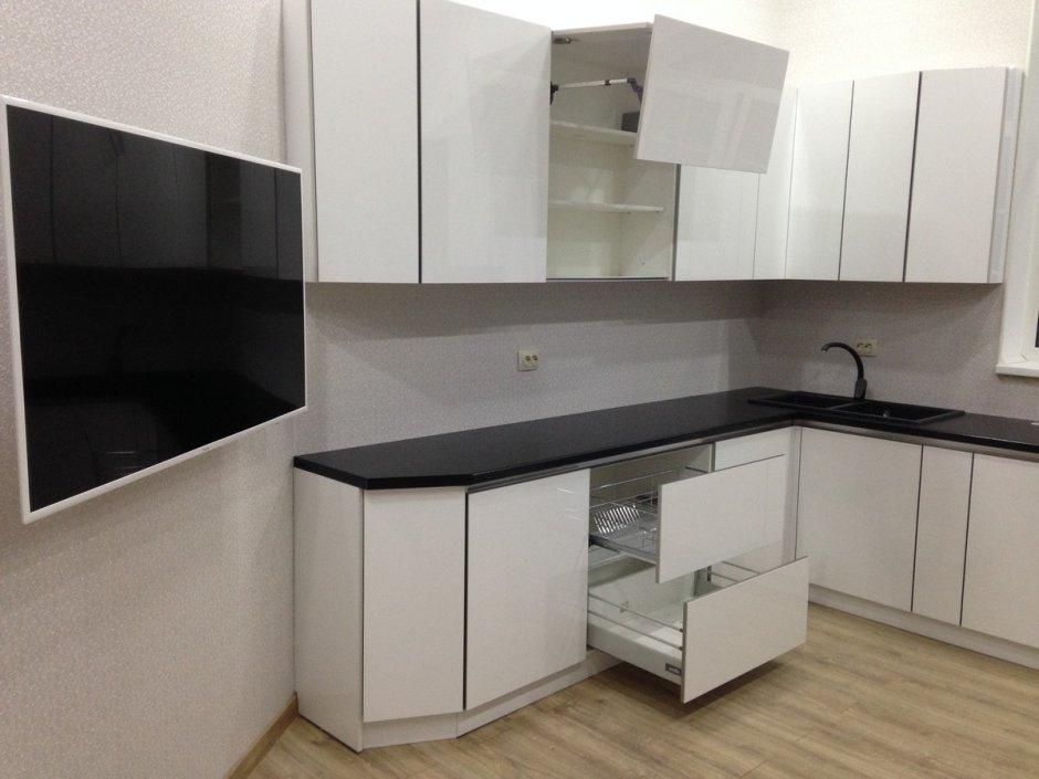 Кухня фасады AGT белый глянец