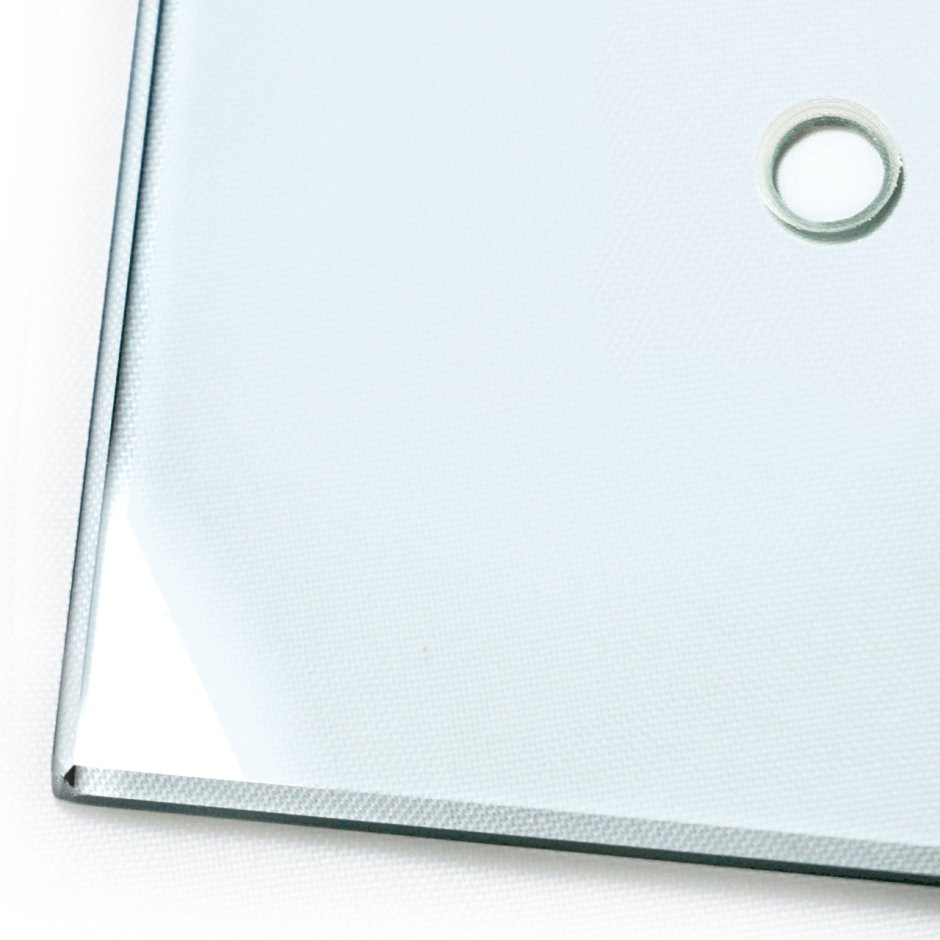 Панель защитная из закаленного стекла 600*600*4 мм
