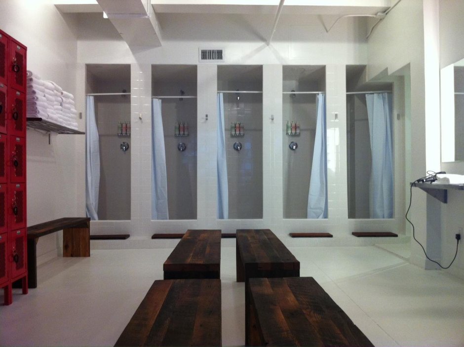 Душевые кабины в общежитии