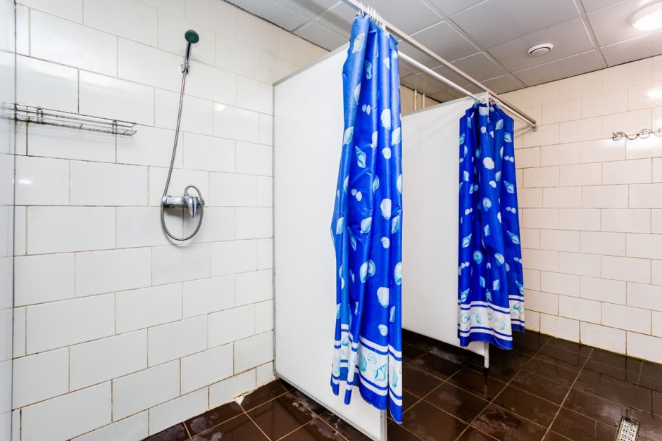 Хостел душевые