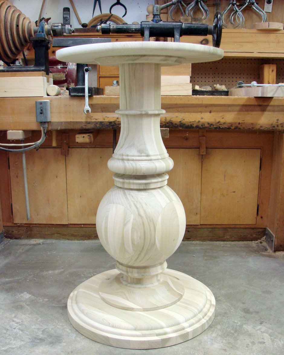 Подставка для цветов из балясины