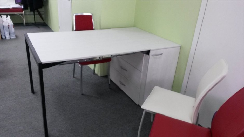 Стол-комод трансформер с выдвижной столешницей