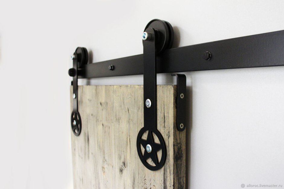 Раздвижные деревянные двери