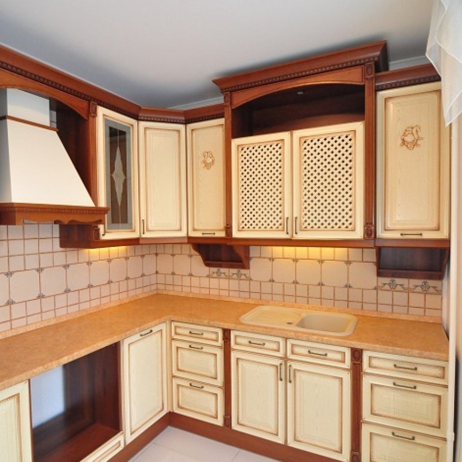 Кухонная мебель в Киргу