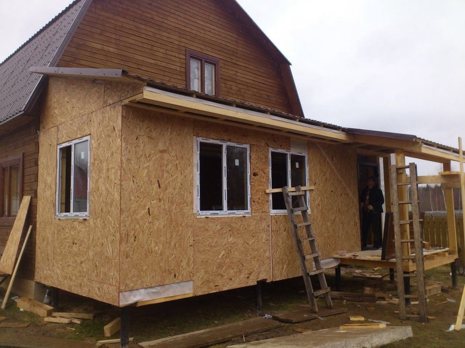 Пристройка к дачному дому 2*2