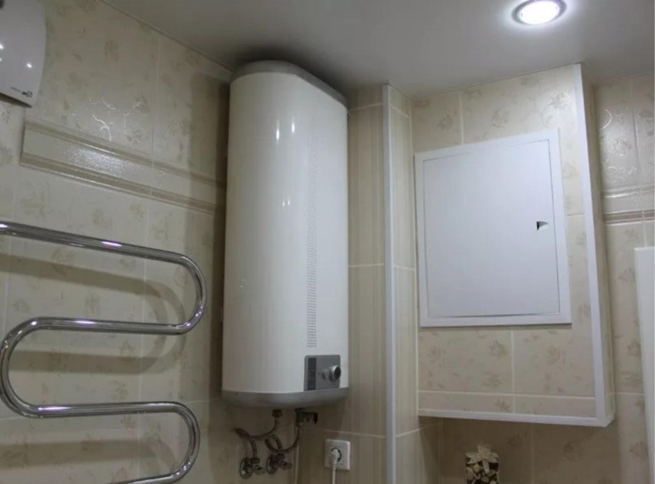 Водонагреватель в ванной