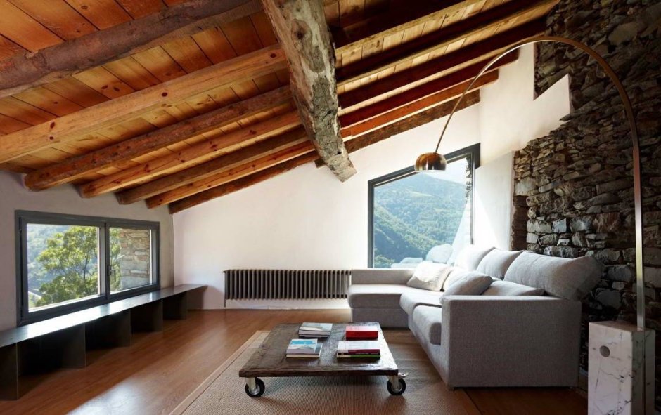 Деревянные потолки в частном доме