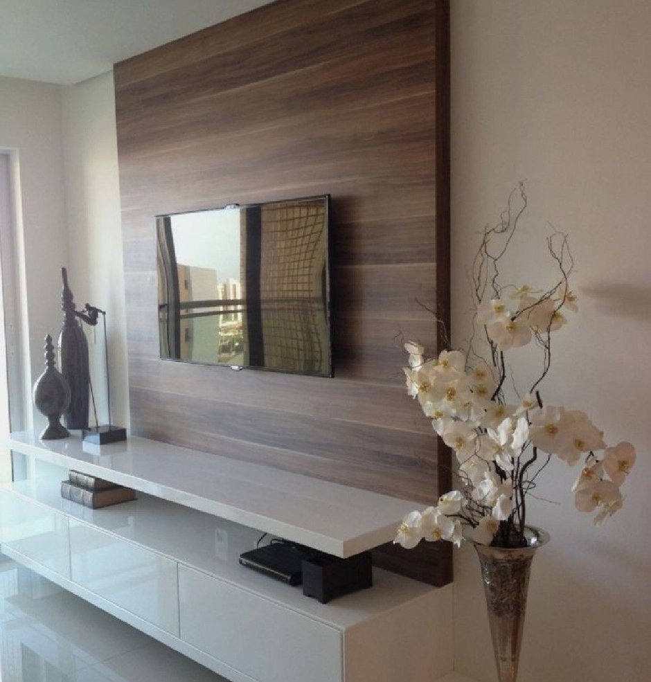 Деревянная панель под телевизор