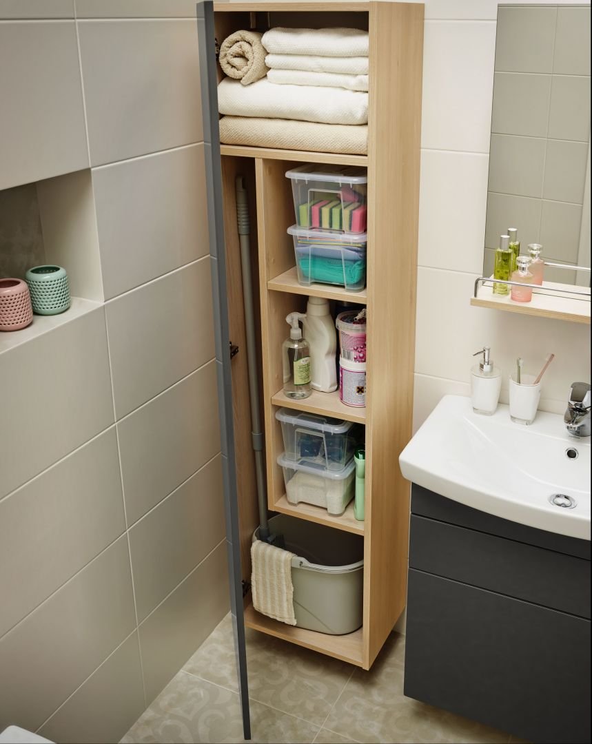 Место для хранения швабры и ведра