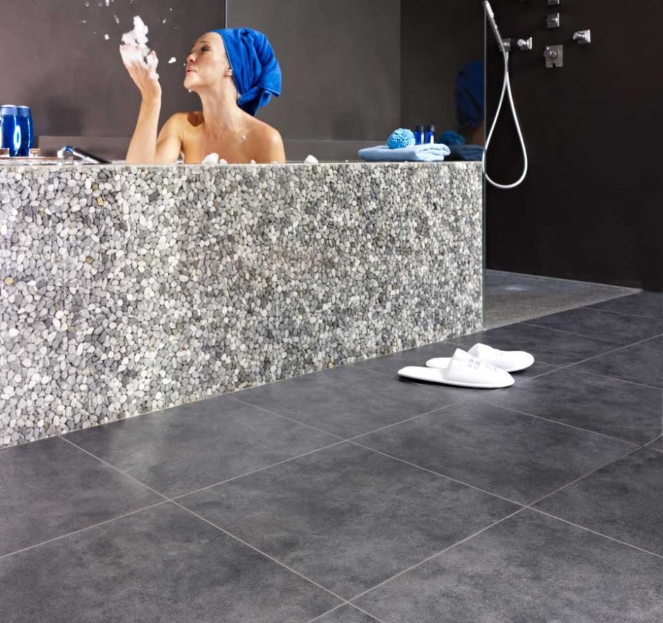 Виниловая плитка в ванную комнату