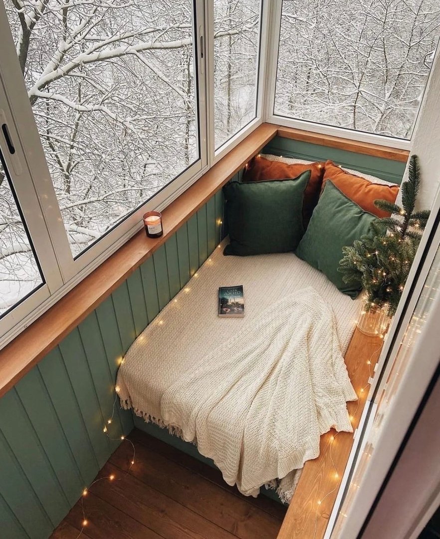 Зимний уют на балконе