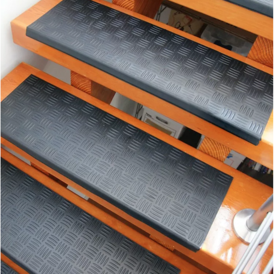 Противоскользящая накладка на ступень 750х250х16мм Ринго-мат