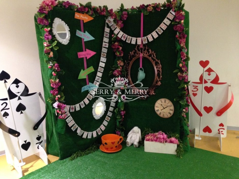 Квест Алиса в стране чудес Москва