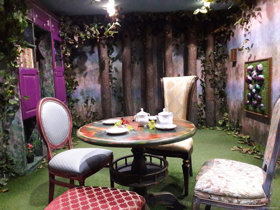 Интерьер в стиле Алиса в стране чудес