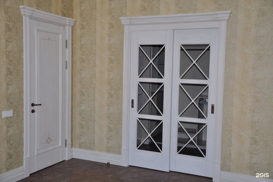 Двери с классической раскладкой раздвижные