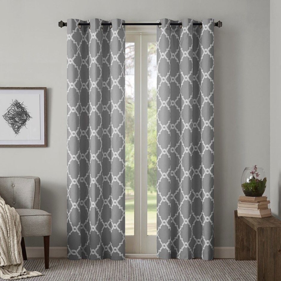 Серые шторы с узором