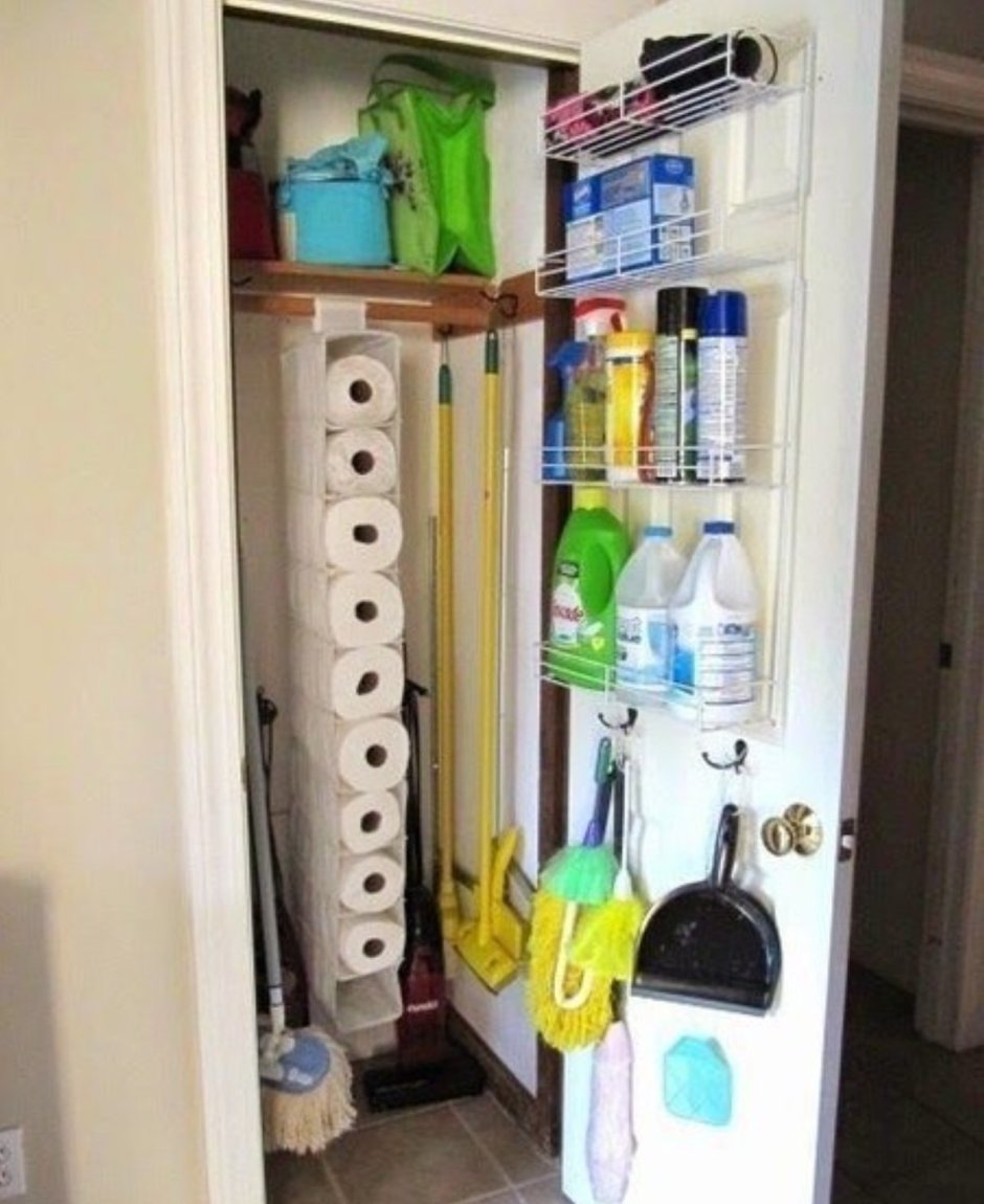 Хозяйственный шкаф в ванной