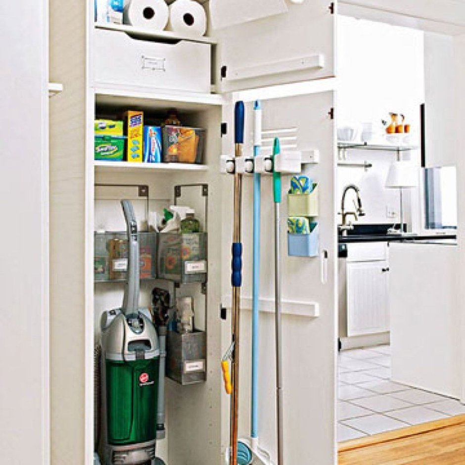 Коробка для хранения пылесоса