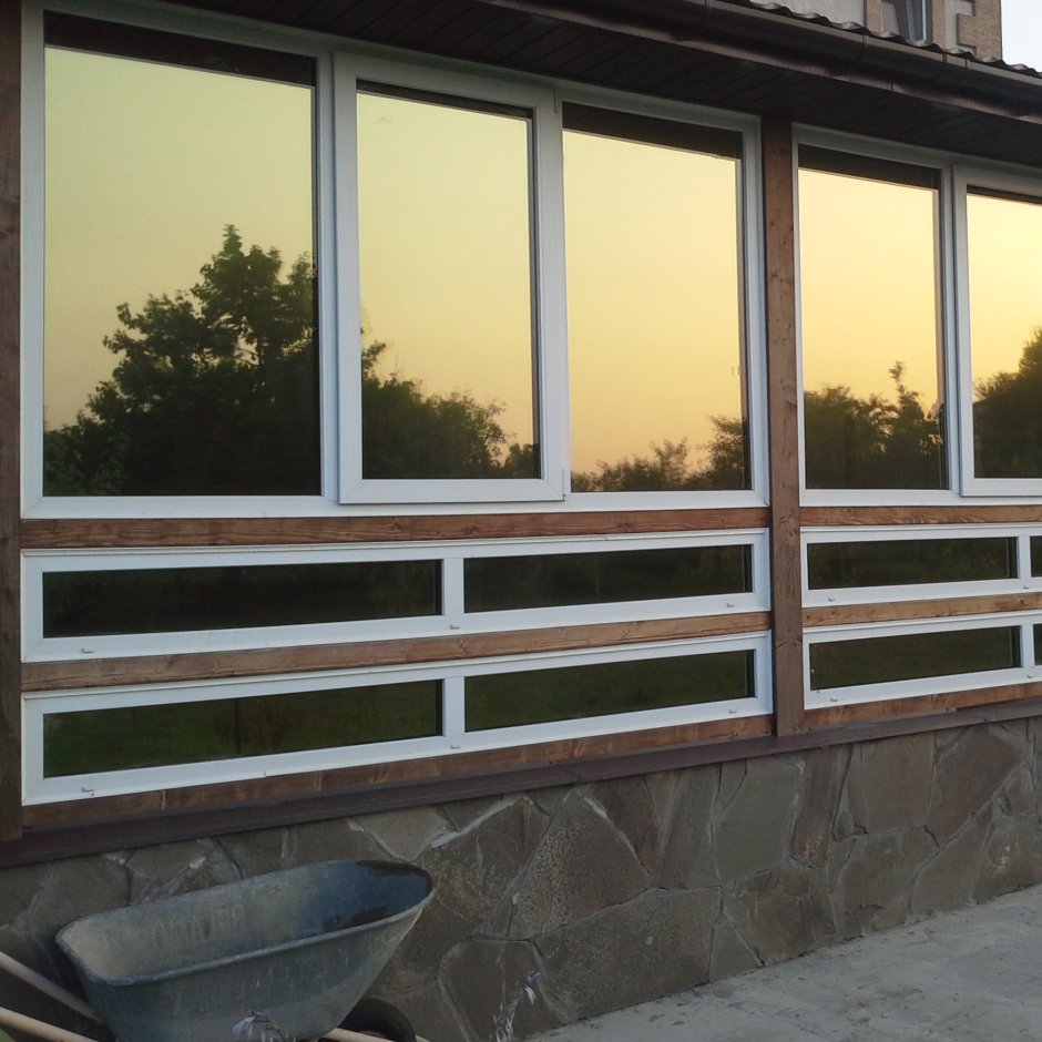 Тонировка веранды