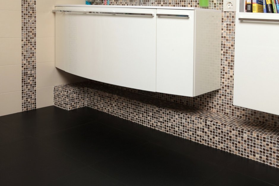 Туалетная комната под дерево