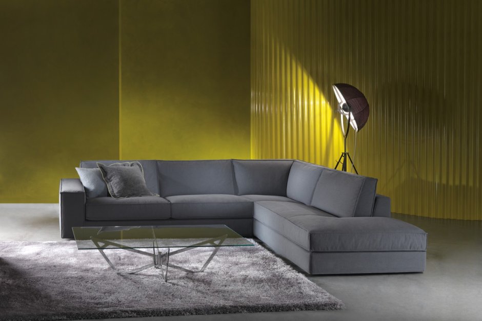 Мягкий диван