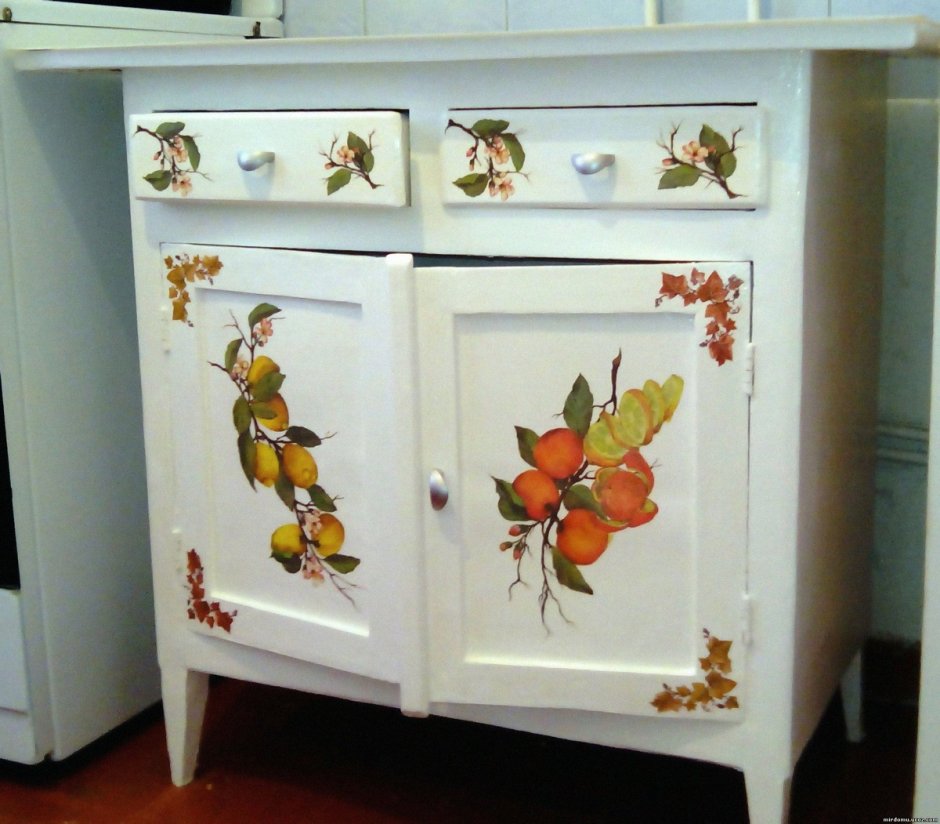 Преобразить старый сервант