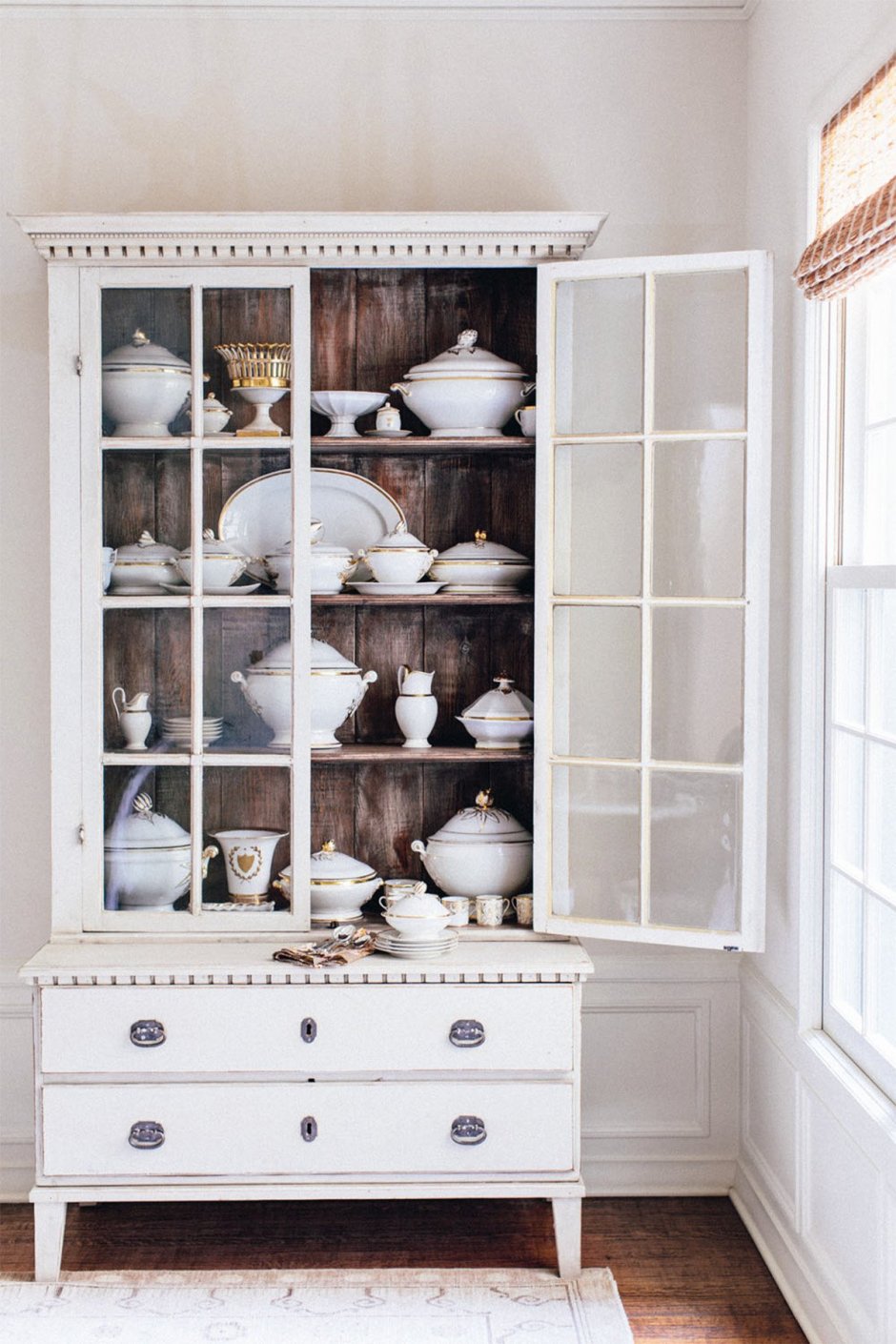 Буфет в стиле шебби Шик