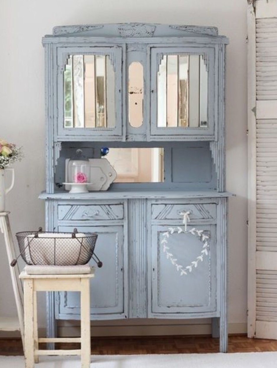 Переделка старого шкафа