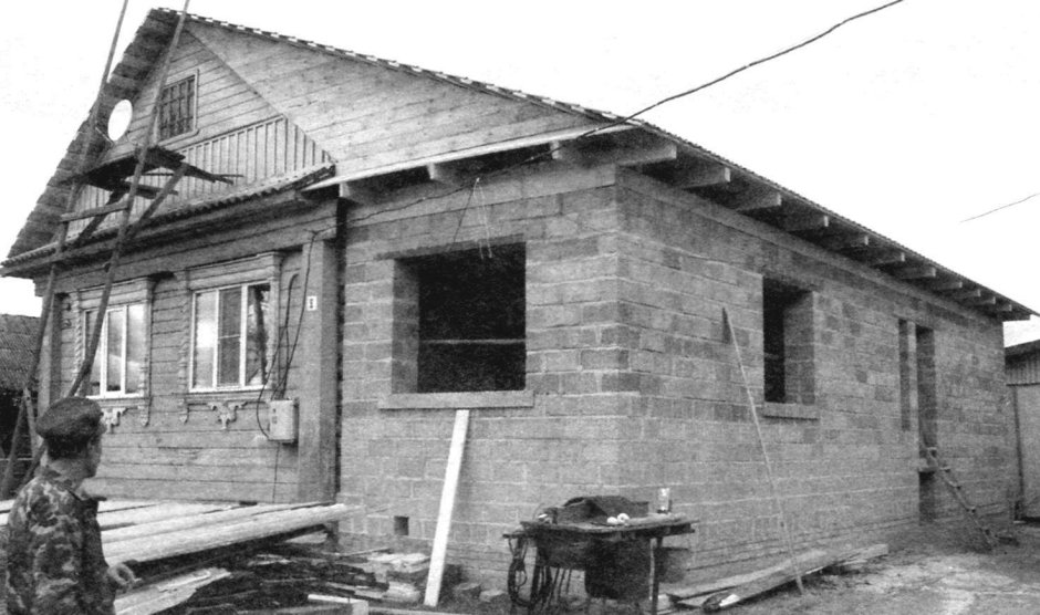 Фронтон керамзитный блок