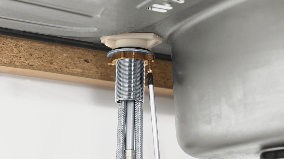 Смеситель Grohe вид снизу