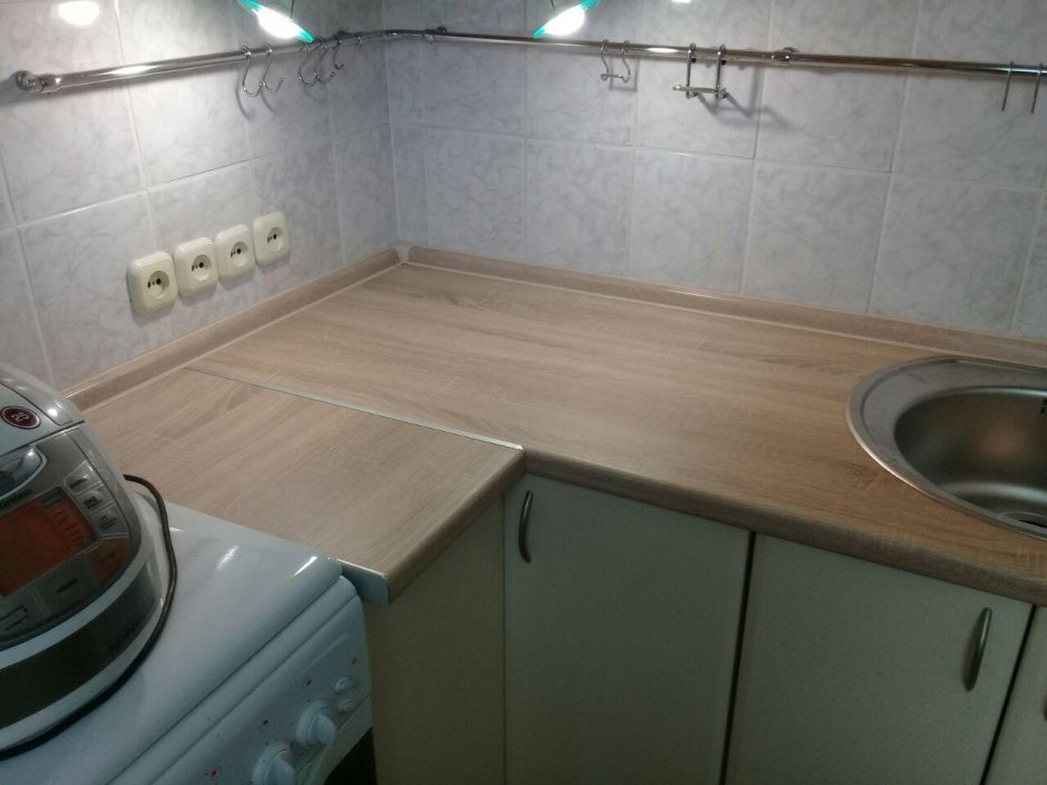 Кухня без бортика на столешнице