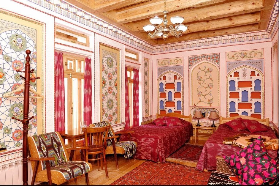 Здания гостиниц в Бухаре