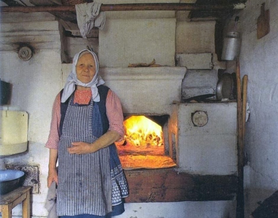 Камин с изразцами