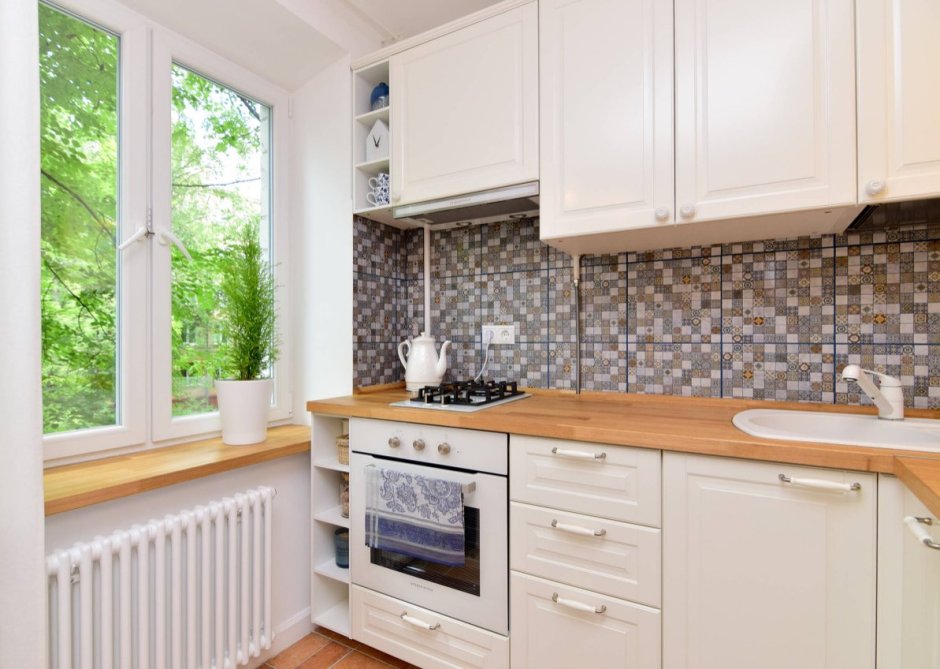 Интерьер кухни 6 метров с холодильником