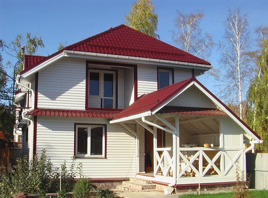 Металлочерепица МП Монтеррей полиэстер, цвет красное вино (RAL 3005)