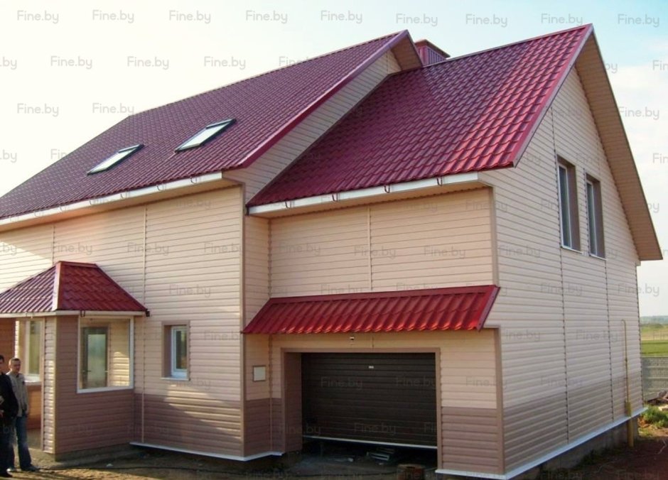 Бордовая крыша
