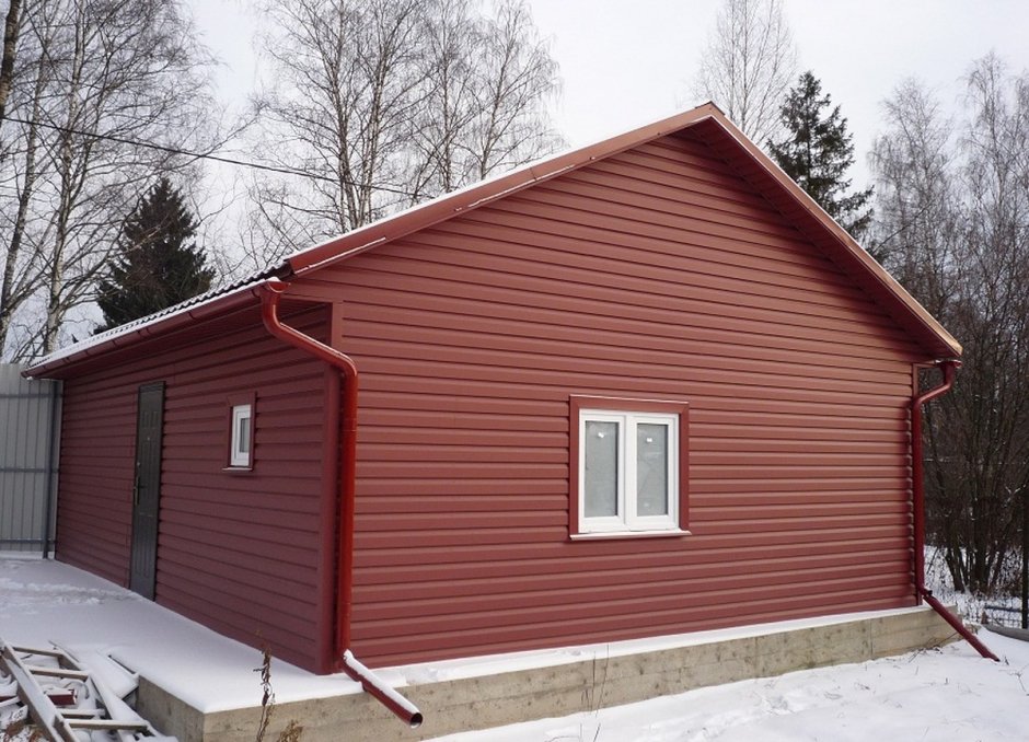 Металлочерепица GRANDLINE 3005 красное вино