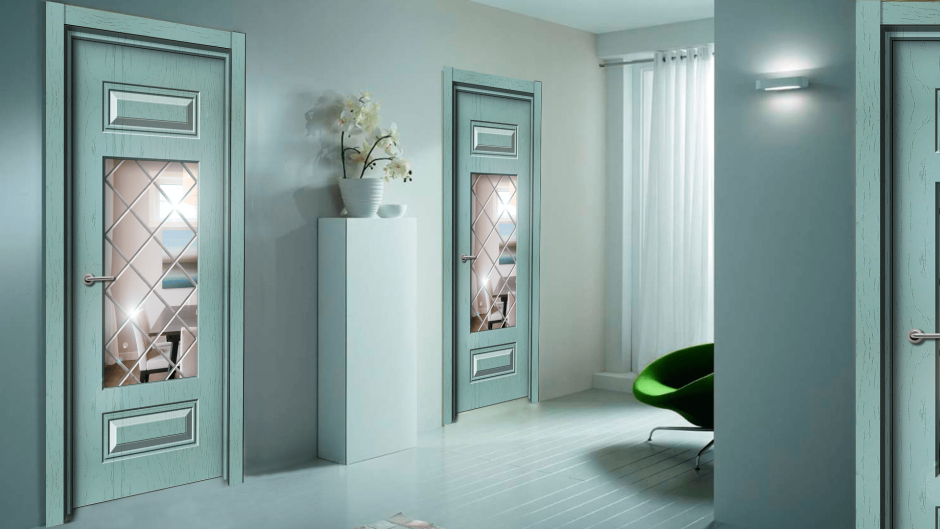 Межкомнатная дверь с зеркалом