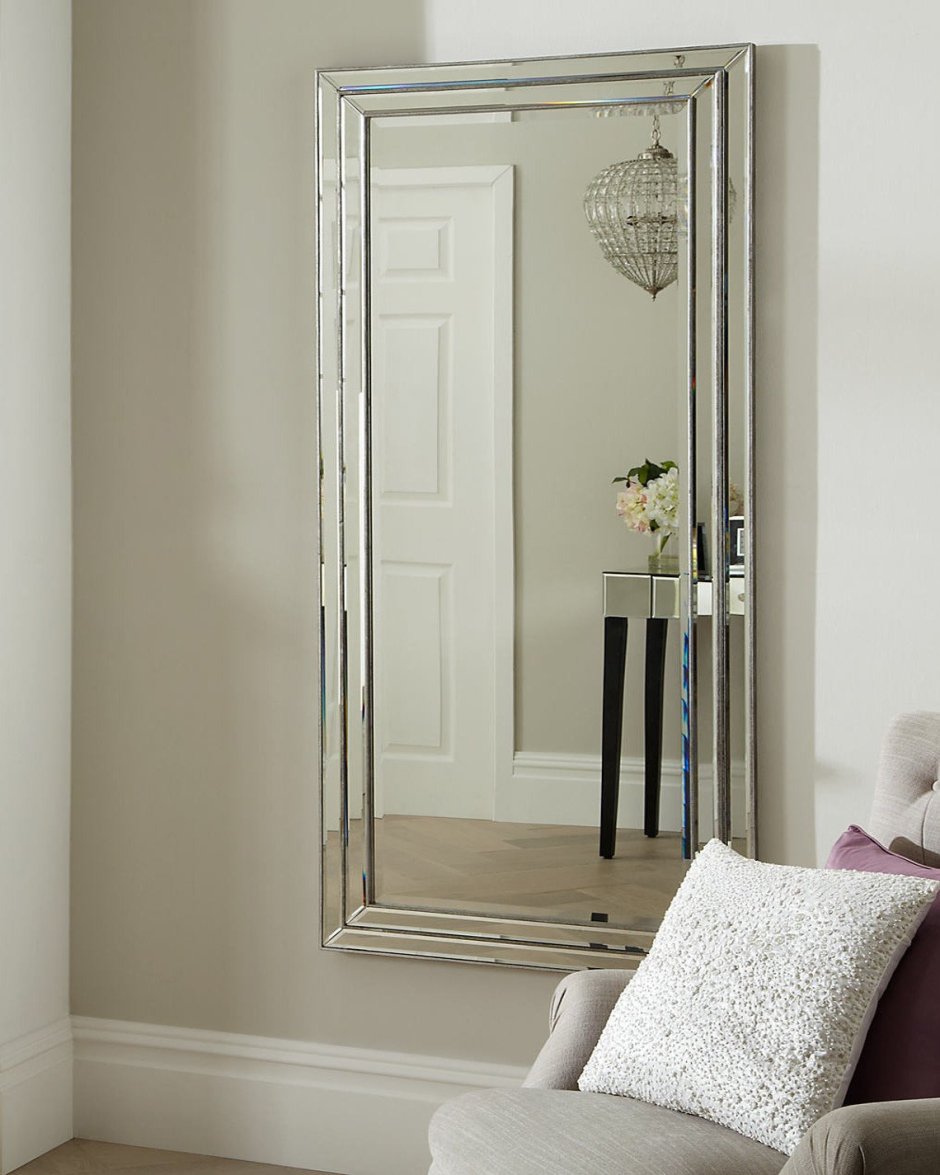 Входная дверь зеркало