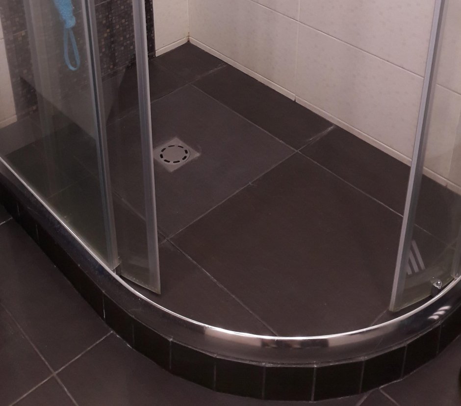 Душевой подиум из плитки