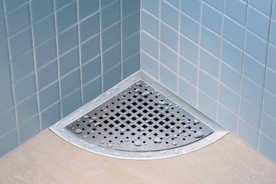 Полукруглый поддон из плитки