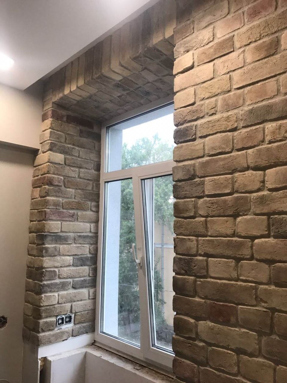 Отделка окон камнем