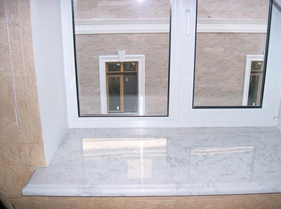 Подоконники откосы из мрамора Бьянко Каррара
