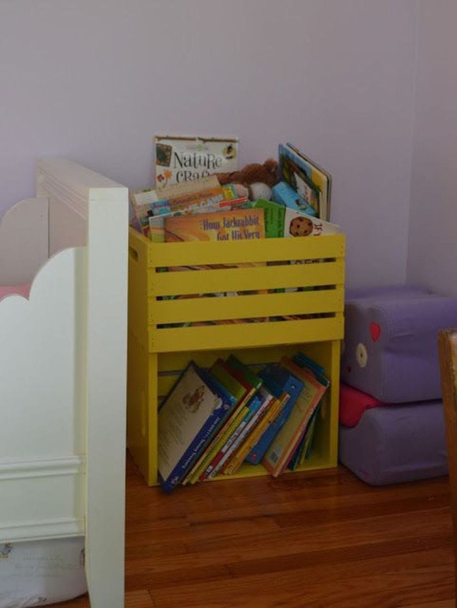 Ящики для книг в детской