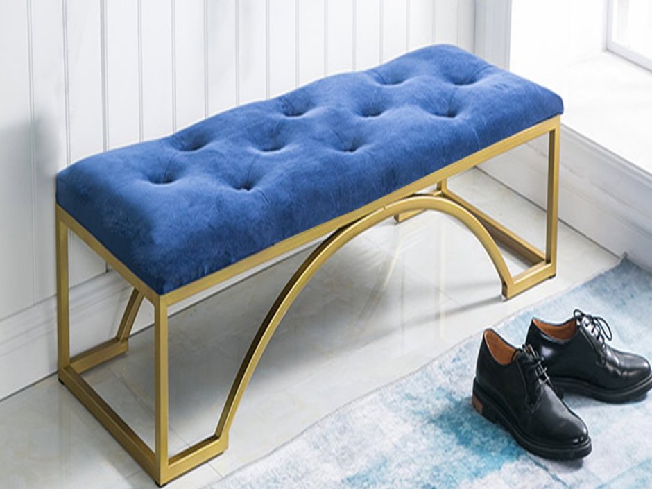 Банкетка из металла и дерева