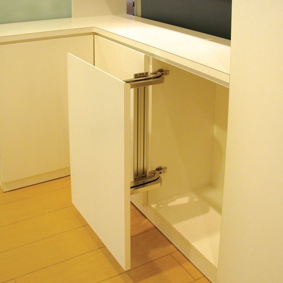 Сдвижной кухонный фартук