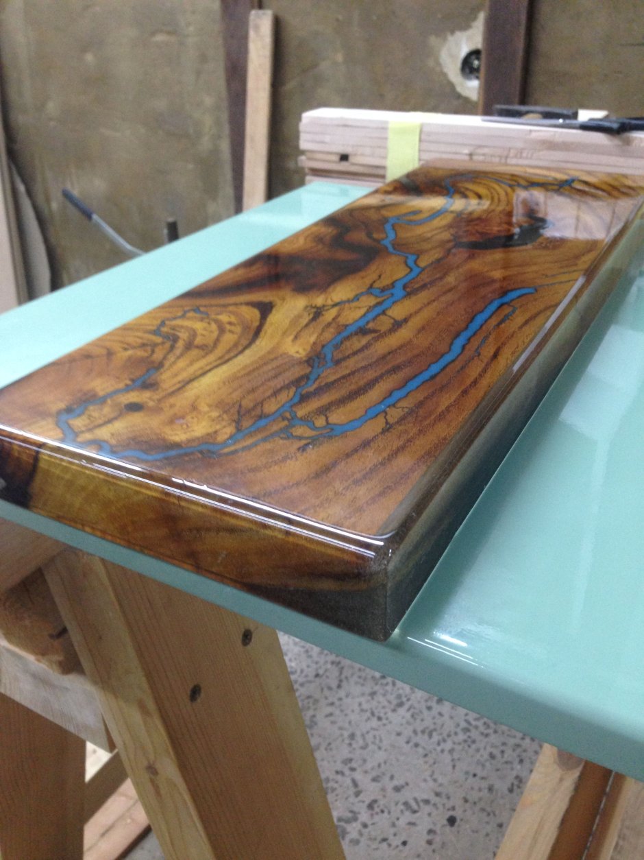 Менажница из дерева и эпоксидной смолы